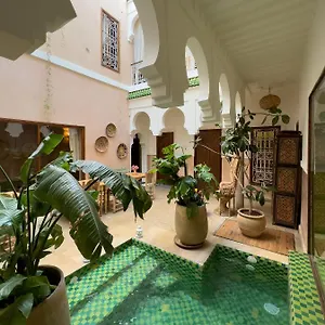 رياد مونرياد, مراكش